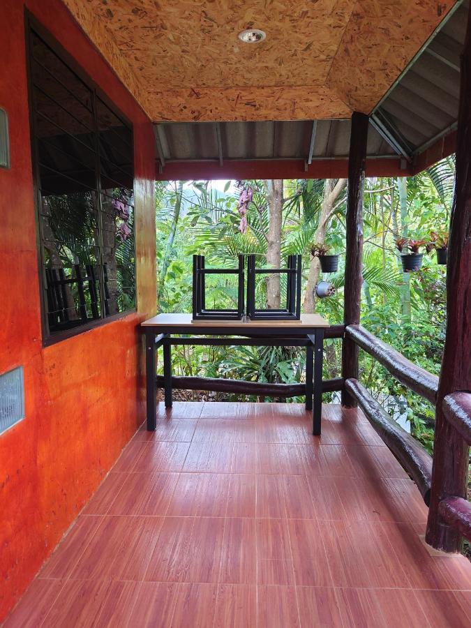 บ้านดินโฮมสเตย์ ปางอุ๋ง Ban Huai Makhuea Som المظهر الخارجي الصورة